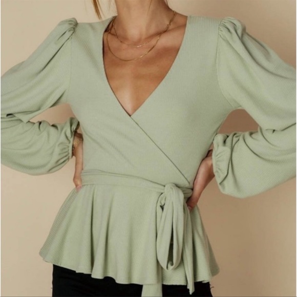 (12)LAST 1️⃣ New Light Green Surplice Women’s Spring Ribbed Long Sleeve Blouse - Picture 2 of 4